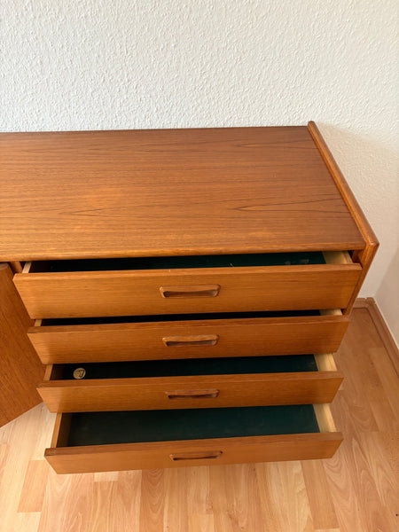 Vintage Mid Century Teakholz Sideboard