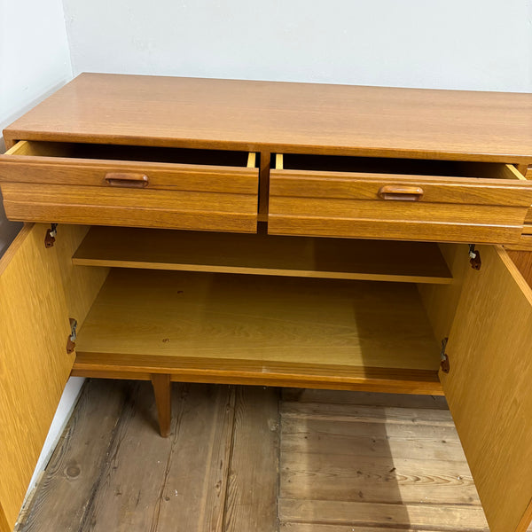 Vintage Mid Century Teakholz Sideboard