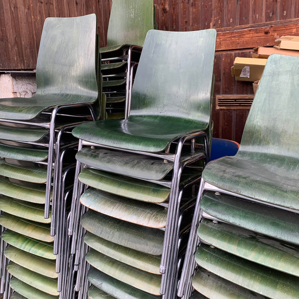 4 vintage Stapelstühle in grün