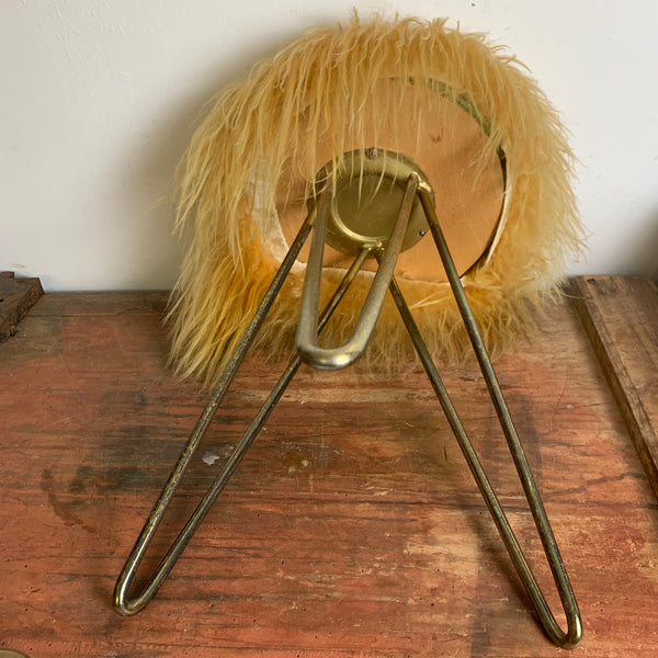 Mid Century Dreibein Fellhocker