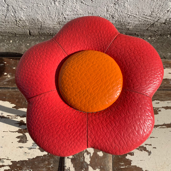Flower Power Hocker