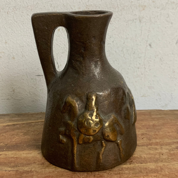 Vintage Design Relief Vase Krug Ritter Motiv aus Bronze von Horst Dalbeck