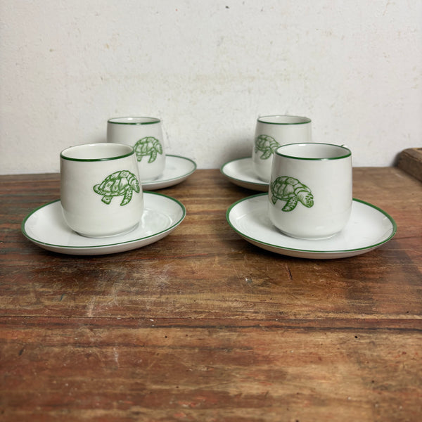Vintage 4er Set Tassen mit Untertassen für Schildkrötensuppe