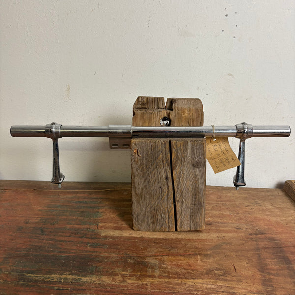 Oldtimer Small Type Straight Badge Bar von DESMO England