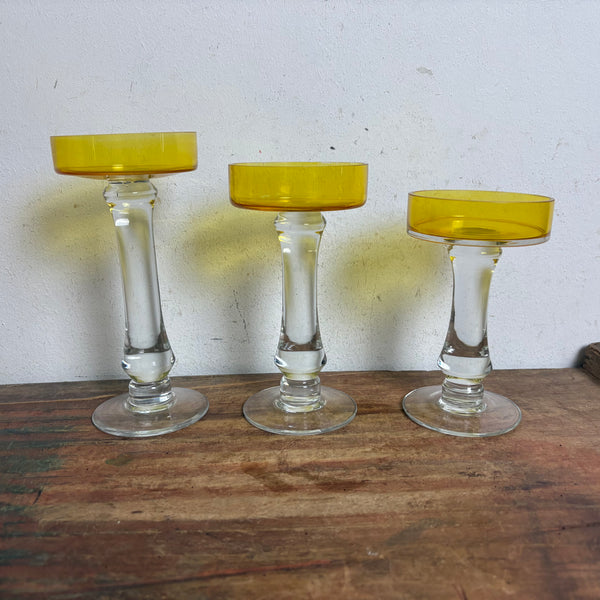 3 vintage bernsteinfarbende Glas Kerzenhalter