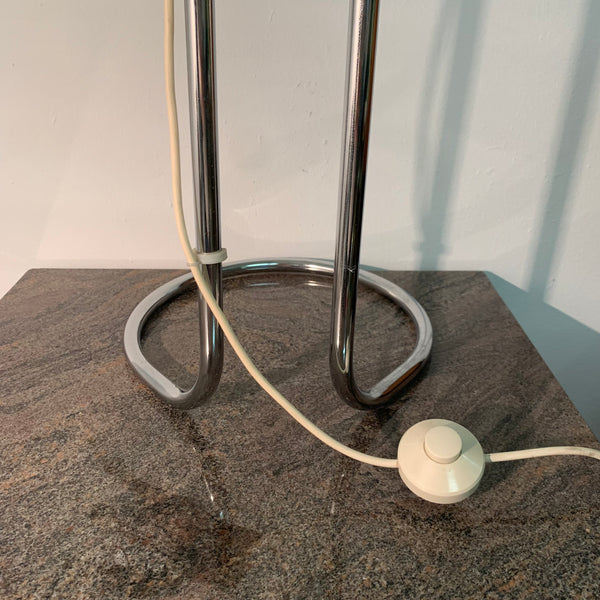 Vintage Space Age Stehlampe mit Chromgestell und eingelegter Glaskugel