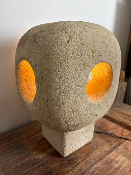 Vintage große brutalistische Design Steinkugel Lampe von Albert Tormos