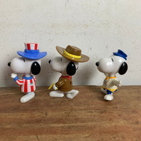 5 vintage Spoopy Figuren von McDonalds Happy Meal Toy Snoopy World Tour