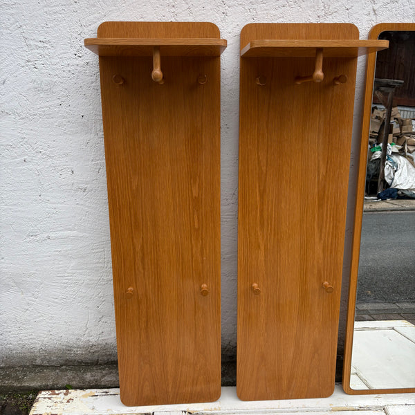 Vintage dreiteilige Garderobe mit Spiegel