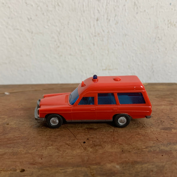 Vintage Modellauto Feuerwehr Mercedes von Wiking