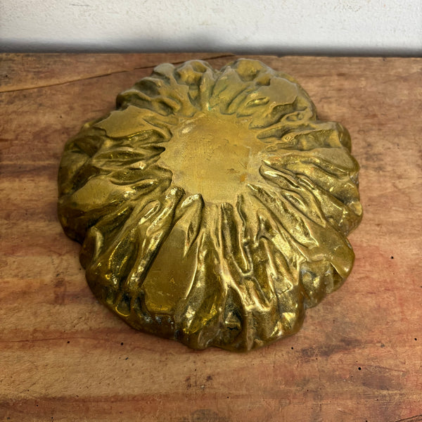 Vintage brutalistischer Mid Century Aschenbecher aus Bronze