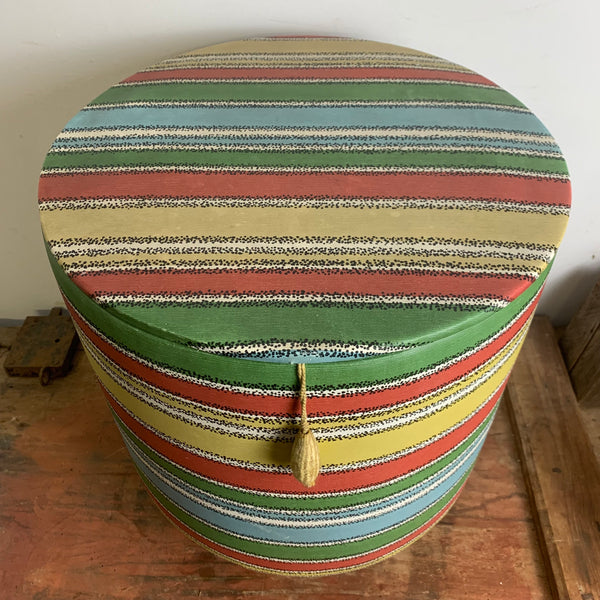 Vintage Mid Century Wäschepuff Wäschetruhen