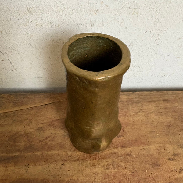 Vintage brutalistische Mid Century Vase aus Bronze