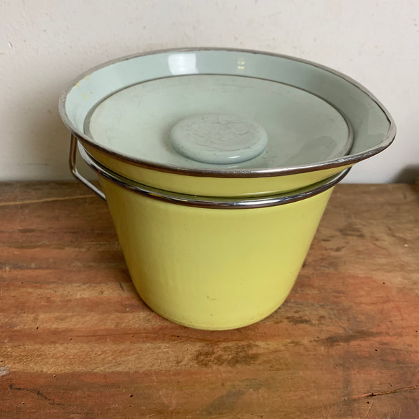 Vintage Mid Century Milch Topf von MES