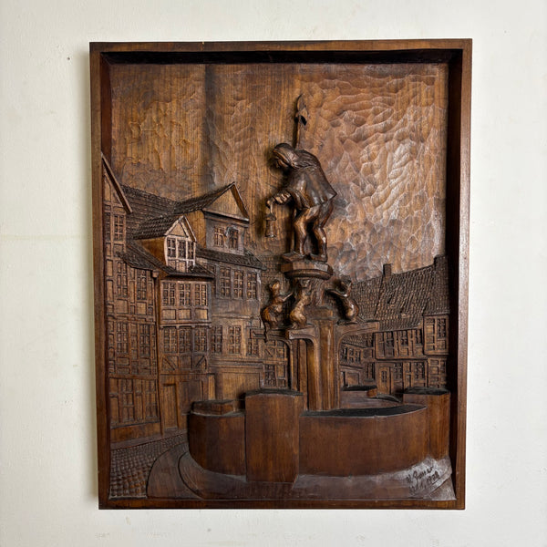 Geschnitztes Holz Relief Bild Katzenbrunnen Neustädter Markt Hildesheim