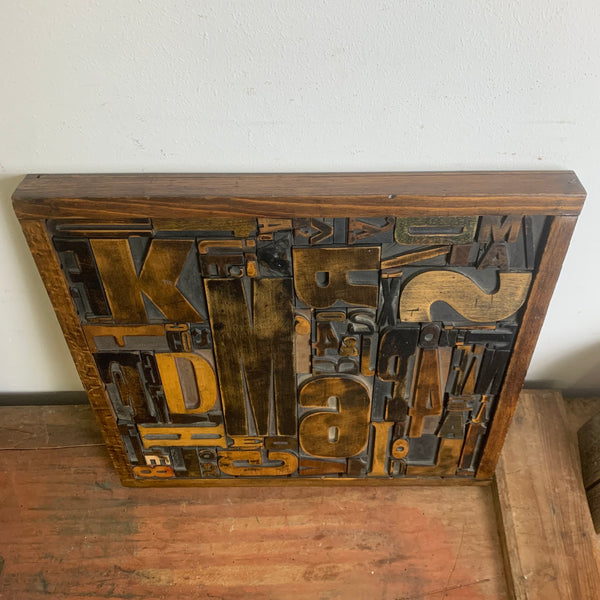 Vintage Druck Holzlettern als Objekt