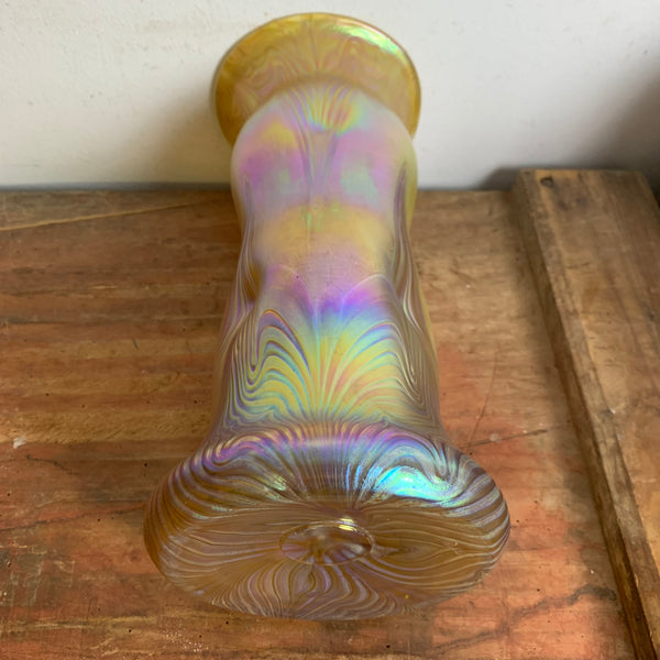 Vintage Czech Art Glass Irisierende Wellen Vase von Igor Muller