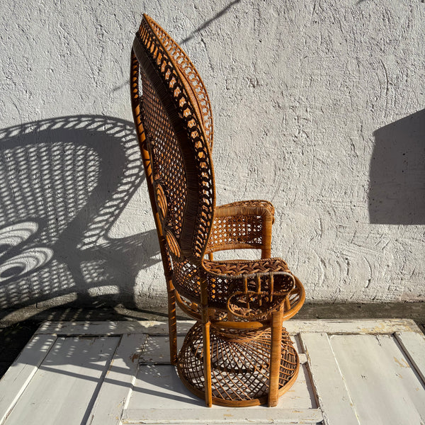 Vintage Rattan Peacock Chair Emanuelle