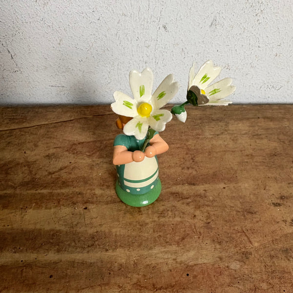 Blumenkind Mädchen mit Sternmiere von Weha