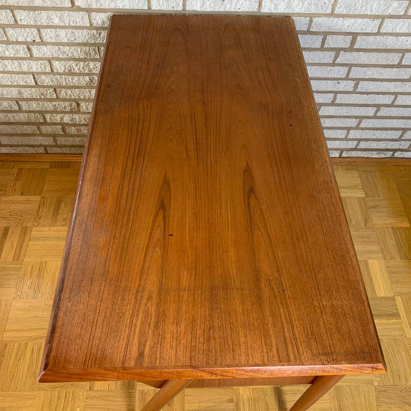 Vintage dänischer Mid Century Teakholz Schreibtisch von Gunner Nielsen für Tibergaard