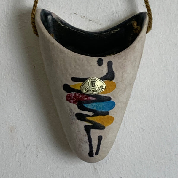 Vintage Keramik Wand Vase von Überlacker 737