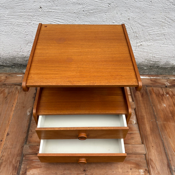 Vintage Mid Century Teakholz Beistelltisch Nachttisch Schrank auf Rollen