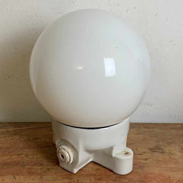 Bauhaus Wandlampe