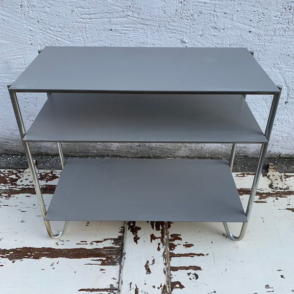 Bauhaus Regal im Industrial Style