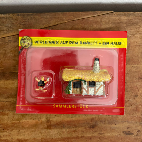 Asterix Das gallische Dorf Figur  Nr. 52 VERLEiHNiX AUF DEM BANKETT + EiN HAUS von Hachette