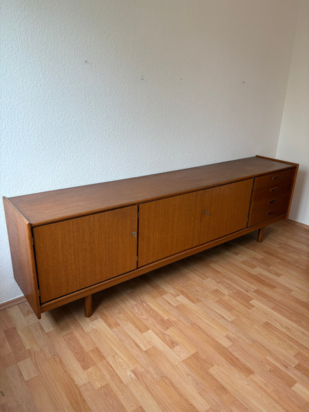 Vintage Mid Century Teakholz Sideboard