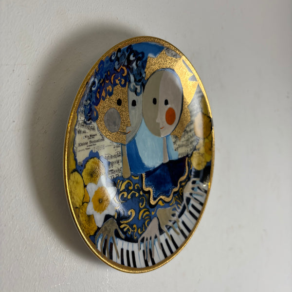 Vintage Porzellan Wandteller Sonatine zu vier Händen von Rosina Wachtmeister für Hutschenreuther