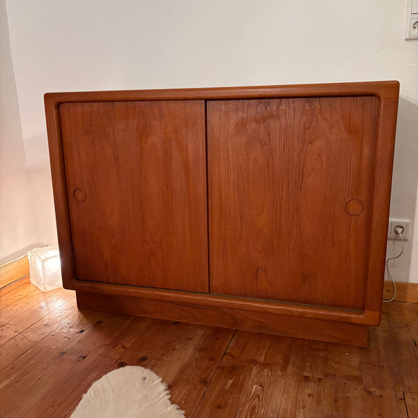 Vintage Dänisches Teakholz Sideboard von Silkeborg