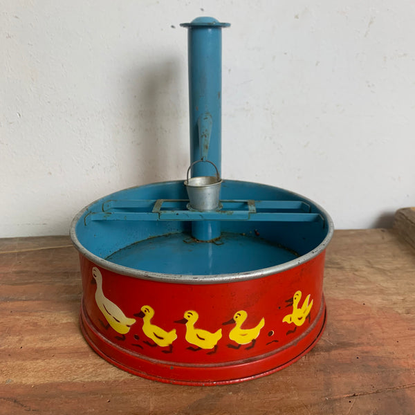 Vintage Blechspielzeug Wasser Brunnen mit Schwengelpumpe