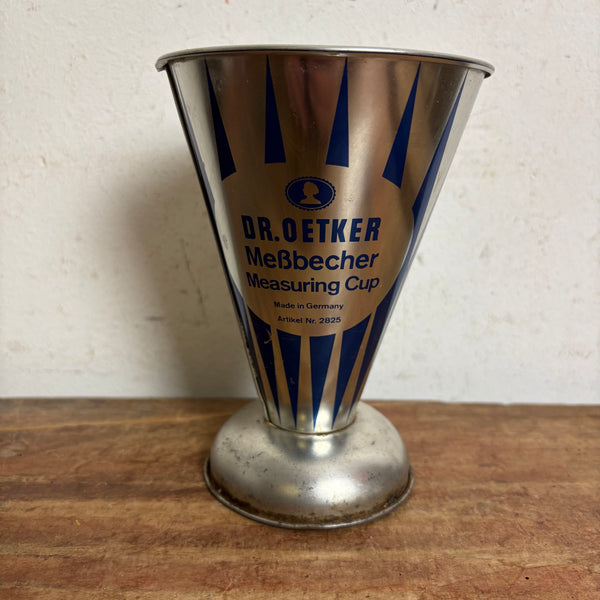 Vintage Meßbecher von Dr. Oetker