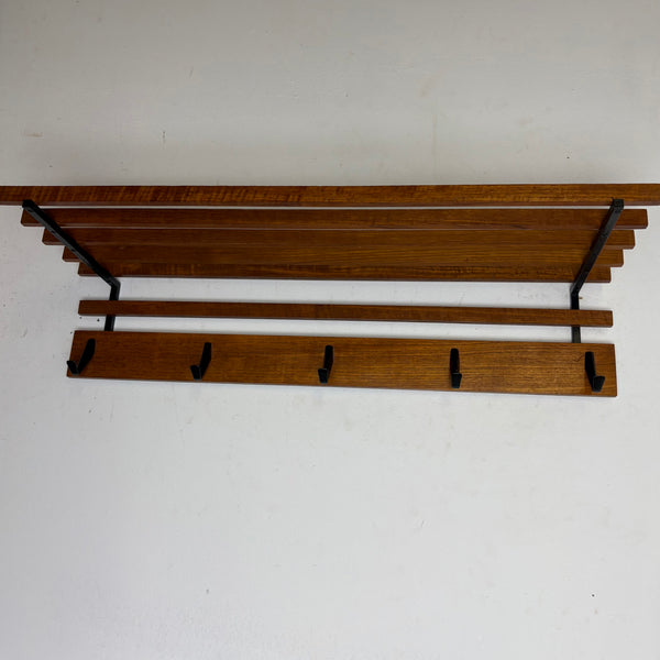Skandinavische Mid Century Garderobe aus Teakholz