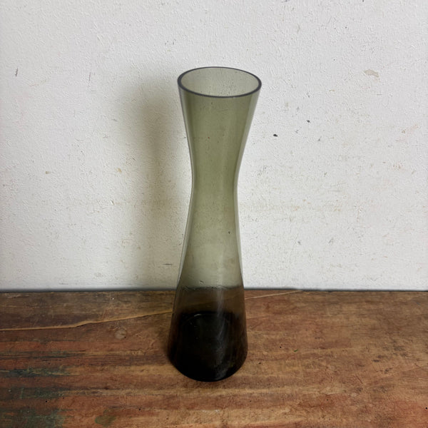 Vintage Turmalin Vase von Wilhelm Wagenfeld für WMF