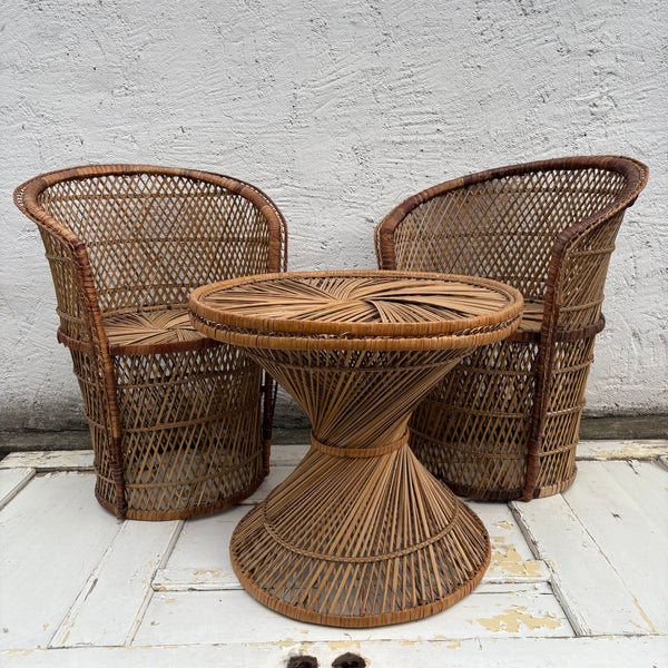 Vintage Sitzgruppe mit Tisch Rattan Peacock Chair Emanuelle