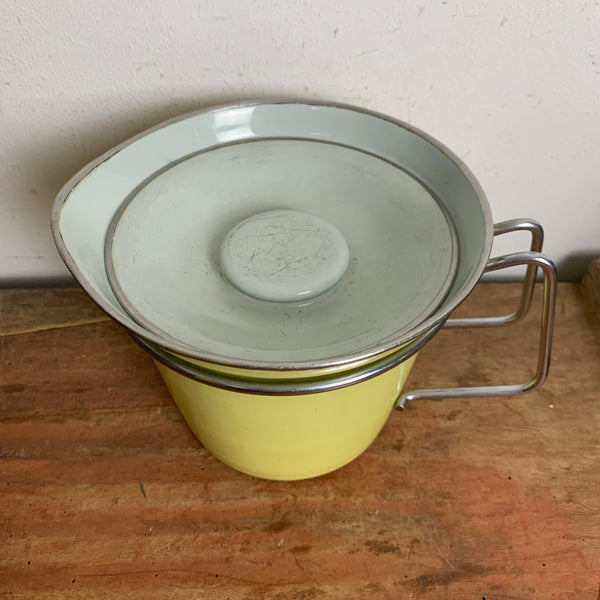 Vintage Mid Century Milch Topf von MES
