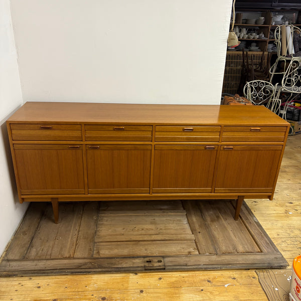 Vintage Mid Century Teakholz Sideboard