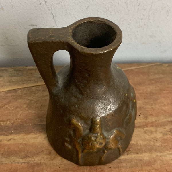 Vintage Design Relief Vase Krug Ritter Motiv aus Bronze von Horst Dalbeck