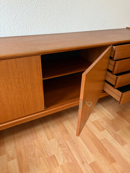 Vintage Mid Century Teakholz Sideboard