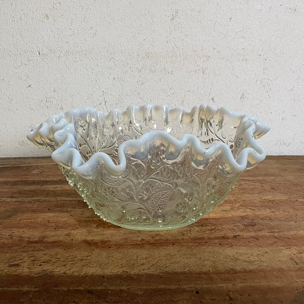 Jugendstil Schale/Teller Opalin Glas Fenne Glashütte