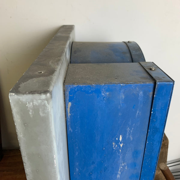 Vintage Leuchtbuchstabe r