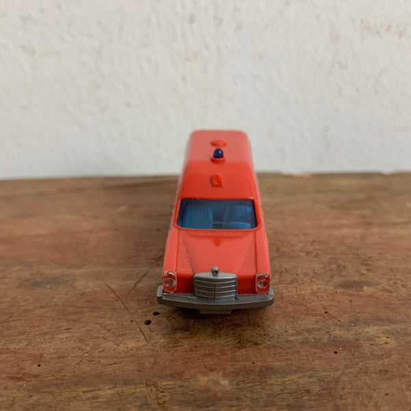 Vintage Modellauto Feuerwehr Mercedes von Wiking