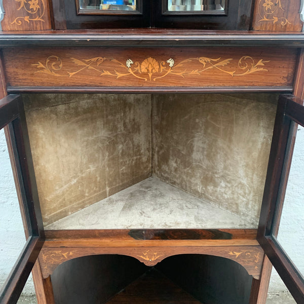 Antike englische Eckvitrine