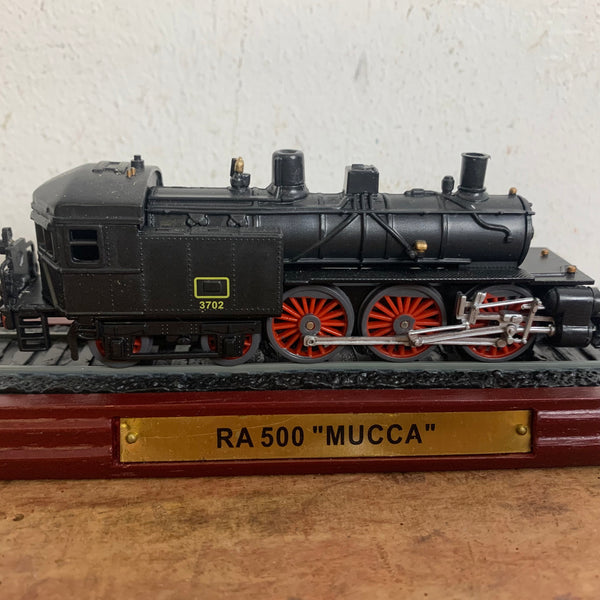 Vier Eisenbahnmodelle