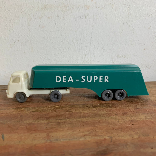 Vintage DEA Tank Sattelzug LKW Modellauto von Artur Hammer