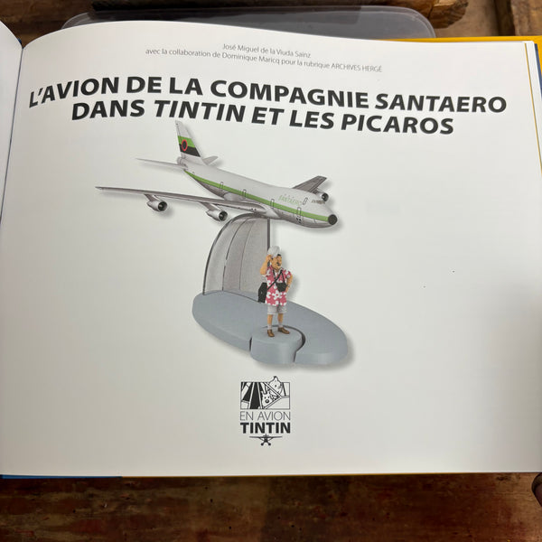 Modell Figur und Buch Tim und Struppi Jumbo Jet Boeing 747 mit Kapitän Haddock aus Tim und die Picaros