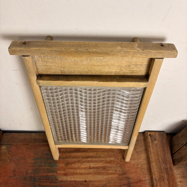 Antikes Waschbrett aus Glas und Holz