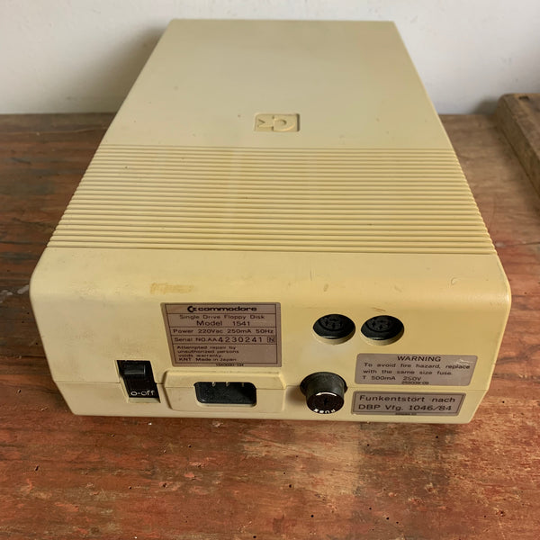 Commodore Computer Single
Floppy Disk 1541